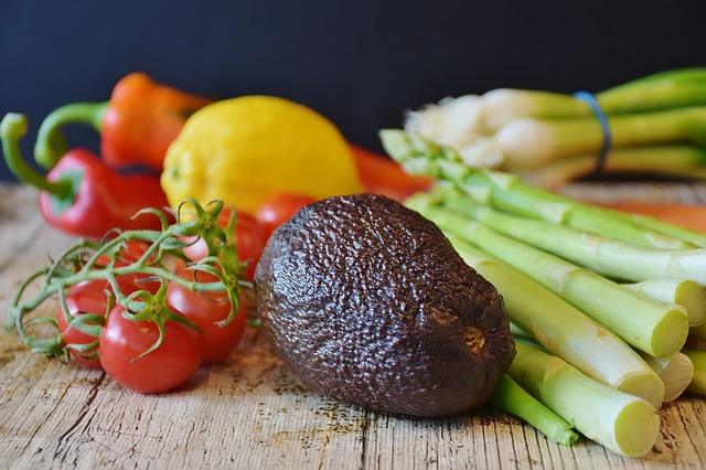 Photo avocat aux légumes