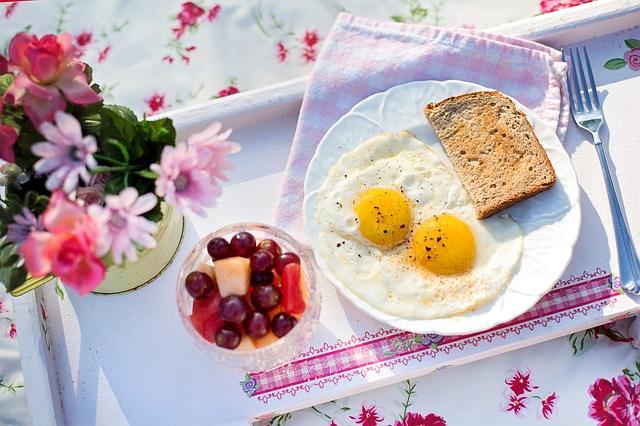 خدم جميل البيض المخفوق