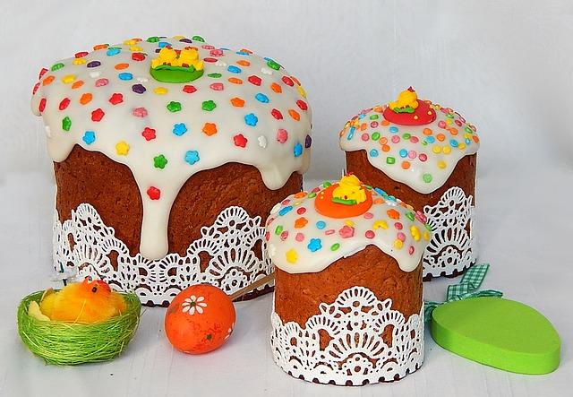 Bolos de Páscoa em glacê